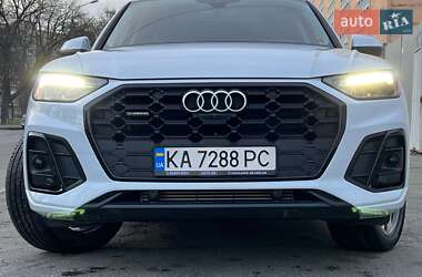 Позашляховик / Кросовер Audi Q5 2022 в Києві