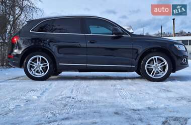 Позашляховик / Кросовер Audi Q5 2014 в 