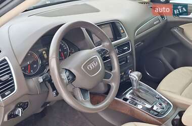Позашляховик / Кросовер Audi Q5 2014 в 