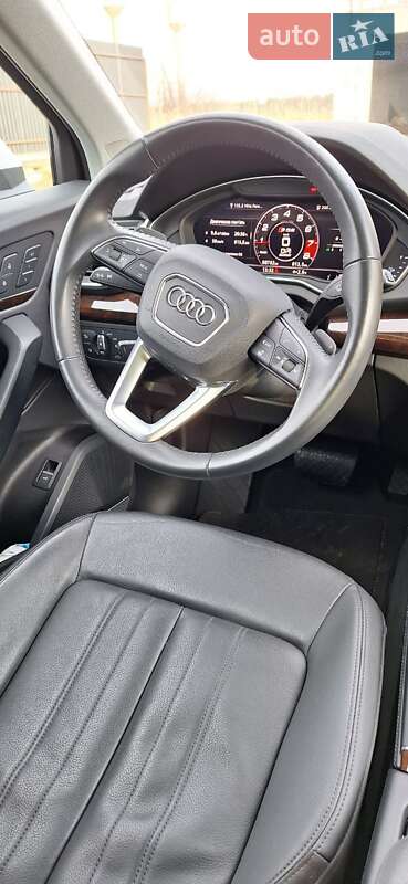 Внедорожник / Кроссовер Audi Q5 2019 в Фастове