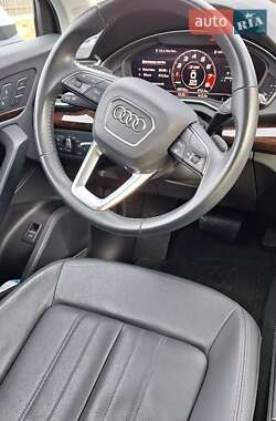 Внедорожник / Кроссовер Audi Q5 2019 в 