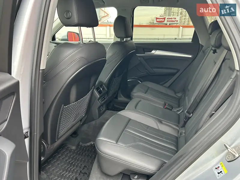 Внедорожник / Кроссовер Audi Q5 2020 в 