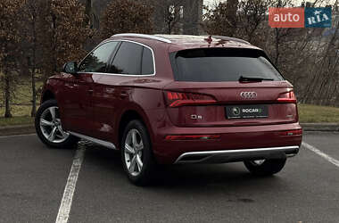 Внедорожник / Кроссовер Audi Q5 2020 в Киеве