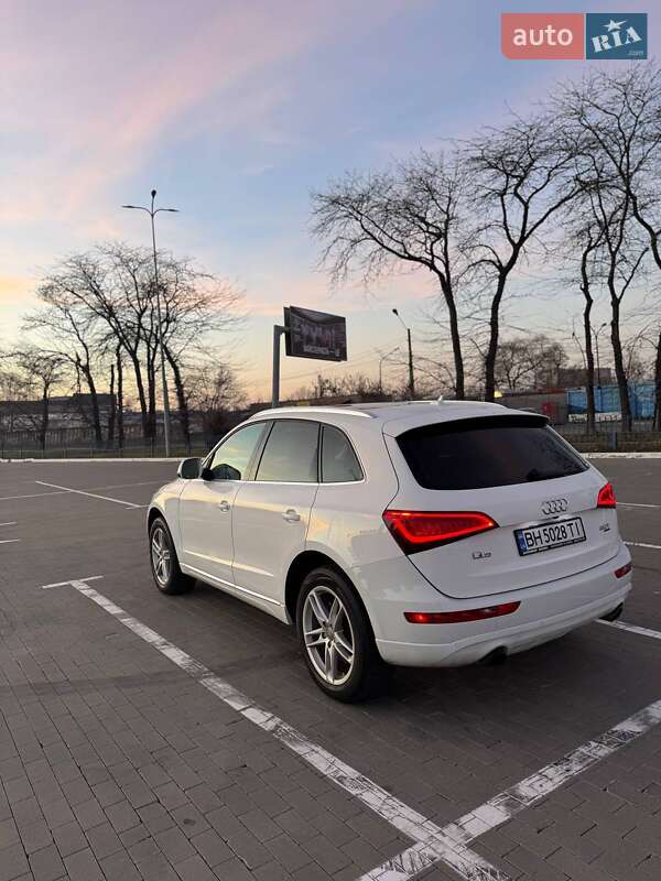 Позашляховик / Кросовер Audi Q5 2012 в Одесі
