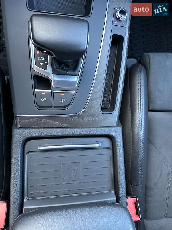 Позашляховик / Кросовер Audi Q5 2021 в Києві фото 10 Позашляховик / Кросовер Audi Q5 2021 в Києві