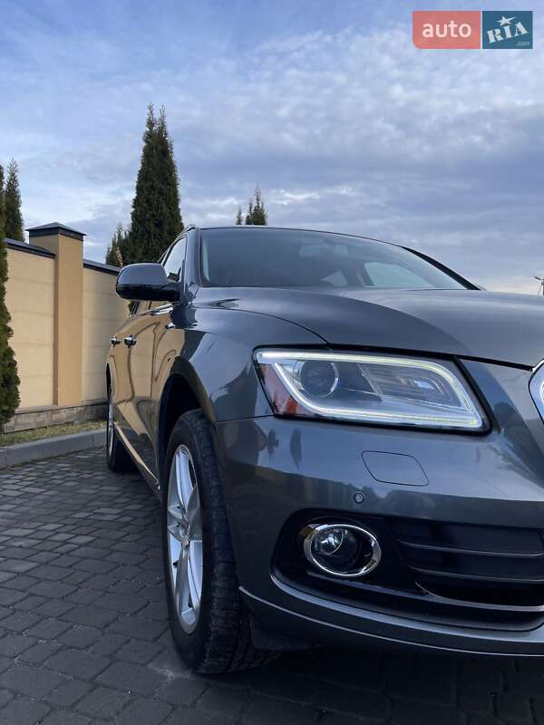 Внедорожник / Кроссовер Audi Q5 2015 в 