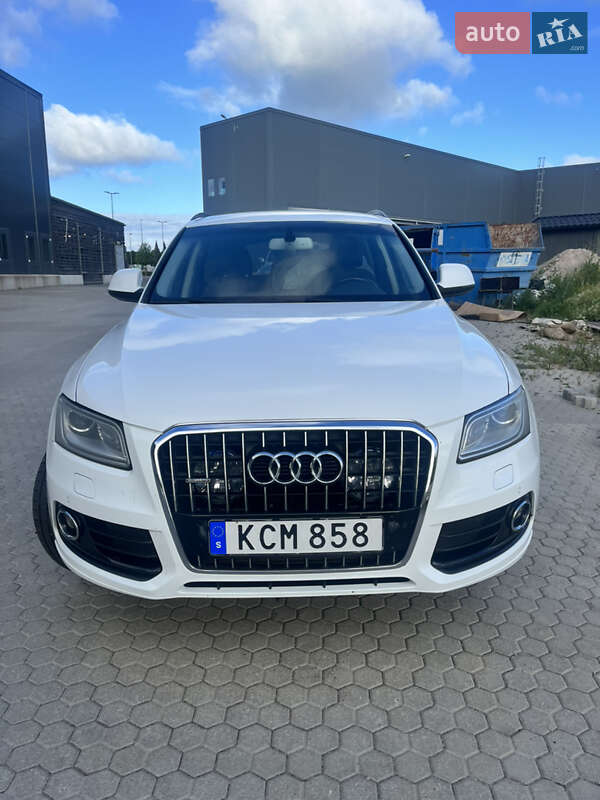 Позашляховик / Кросовер Audi Q5 2013 в Виноградові