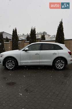 Позашляховик / Кросовер Audi Q5 2015 в Львові