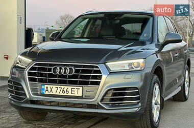 Позашляховик / Кросовер Audi Q5 2017 в Дніпрі