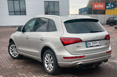 Внедорожник / Кроссовер Audi Q5 2015 в 