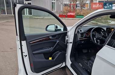 Внедорожник / Кроссовер Audi Q5 2019 в 