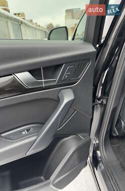 Внедорожник / Кроссовер Audi Q5 2018 в 