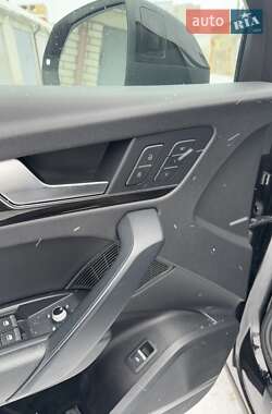 Внедорожник / Кроссовер Audi Q5 2018 в 
