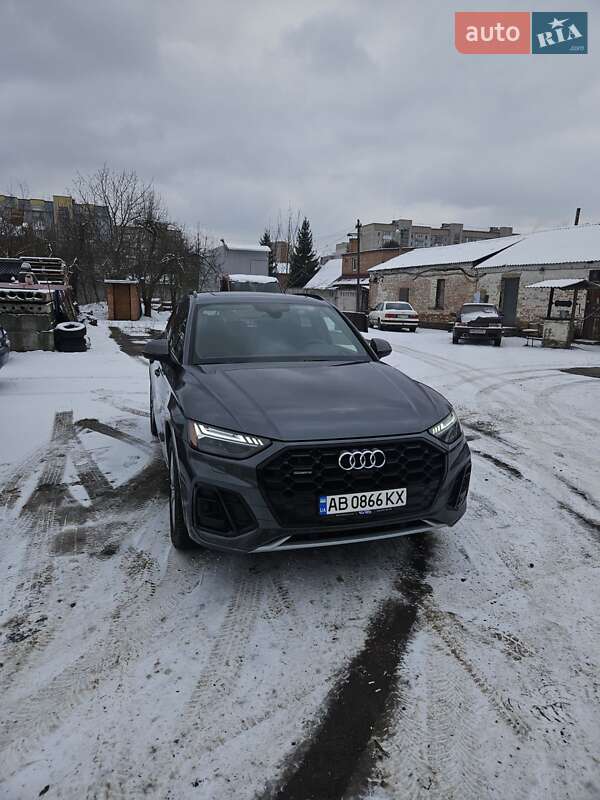 Внедорожник / Кроссовер Audi Q5 2021 в Виннице