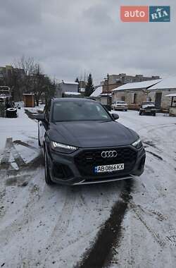 Внедорожник / Кроссовер Audi Q5 2021 в 
