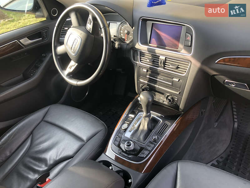 Внедорожник / Кроссовер Audi Q5 2012 в Ужгороде фото 9 Внедорожник / Кроссовер Audi Q5 2012 в Ужгороде