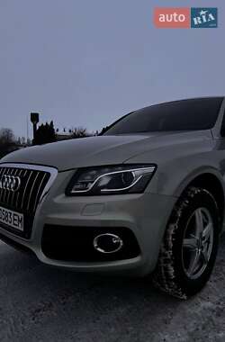 Внедорожник / Кроссовер Audi Q5 2012 в 