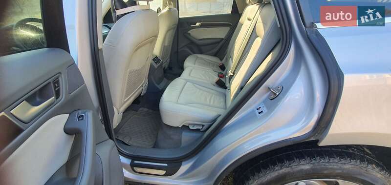 Внедорожник / Кроссовер Audi Q5 2014 в Полтаве