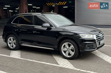 Внедорожник / Кроссовер Audi Q5 2019 в 