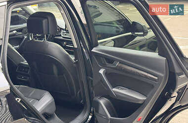 Внедорожник / Кроссовер Audi Q5 2019 в 