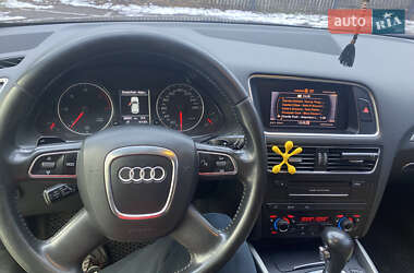 Внедорожник / Кроссовер Audi Q5 2011 в Радомышле