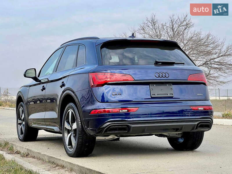 Позашляховик / Кросовер Audi Q5 2022 в Києві