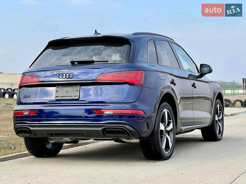 Позашляховик / Кросовер Audi Q5 2022 в Києві