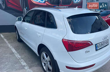 Внедорожник / Кроссовер Audi Q5 2011 в 