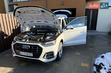 Внедорожник / Кроссовер Audi Q5 2022 в 