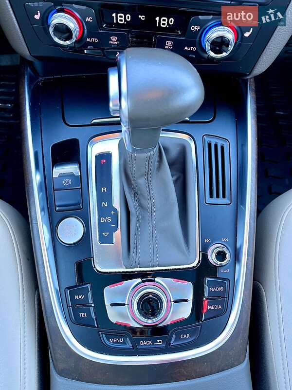 Внедорожник / Кроссовер Audi Q5 2013 в Дунаевцах