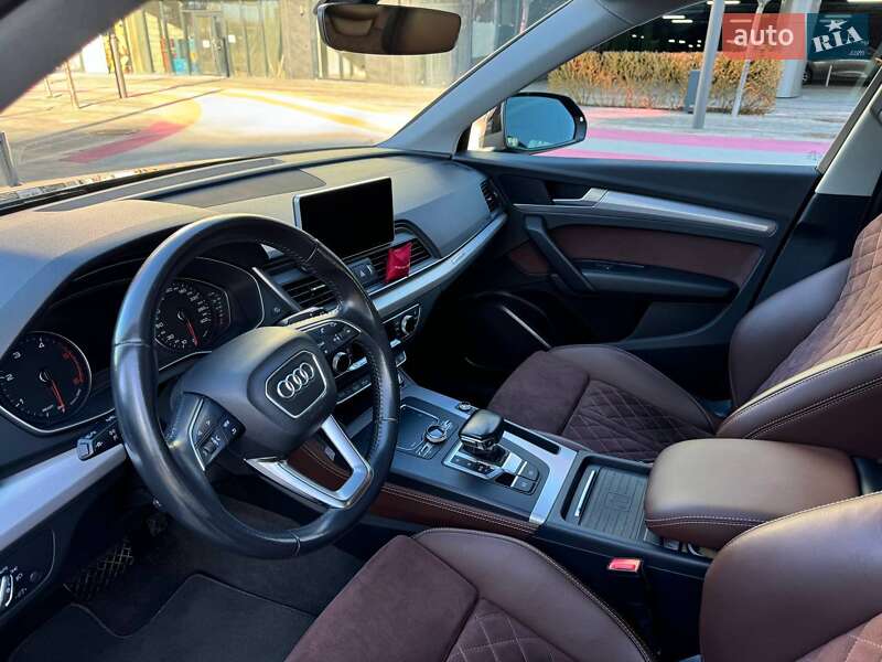 Позашляховик / Кросовер Audi Q5 2018 в Києві