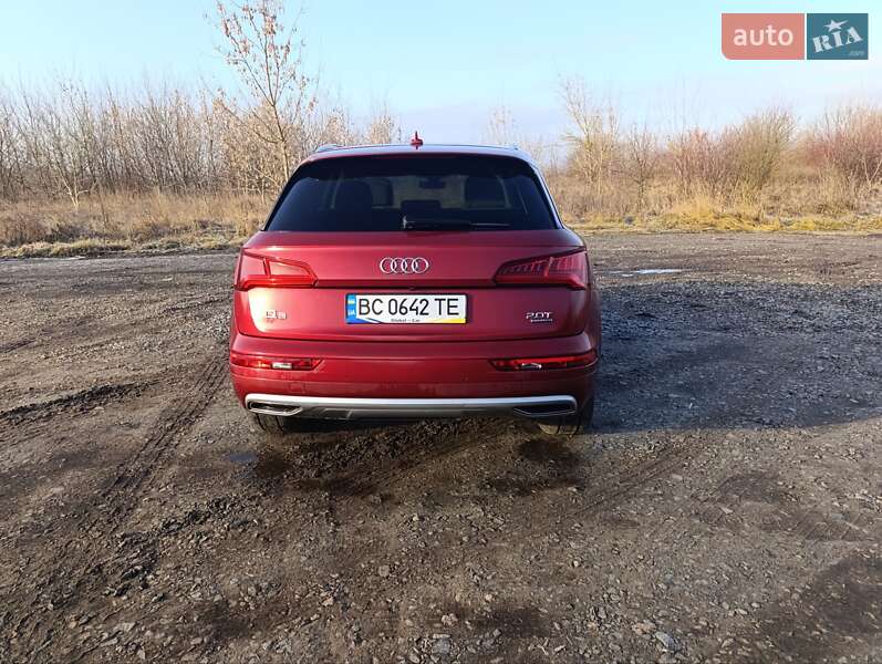 Внедорожник / Кроссовер Audi Q5 2018 в Новом Ярычеве