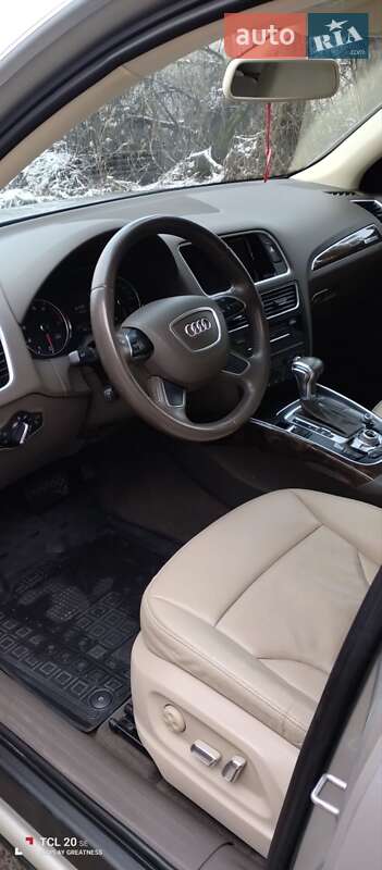 Позашляховик / Кросовер Audi Q5 2015 в Києві