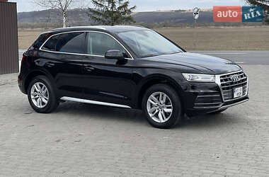 Позашляховик / Кросовер Audi Q5 2020 в Івано-Франківську