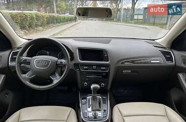 Позашляховик / Кросовер Audi Q5 2015 в 