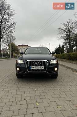 Позашляховик / Кросовер Audi Q5 2015 в 