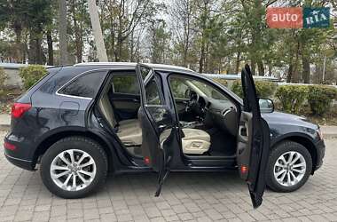 Позашляховик / Кросовер Audi Q5 2015 в 