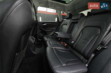 Позашляховик / Кросовер Audi Q5 2016 в 