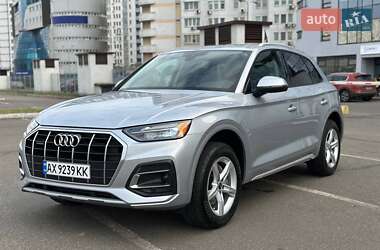 Позашляховик / Кросовер Audi Q5 2020 в Києві