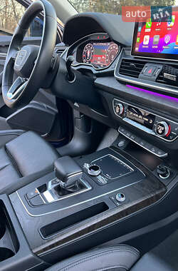 Позашляховик / Кросовер Audi Q5 2017 в 
