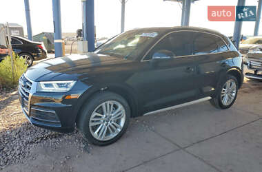 Внедорожник / Кроссовер Audi Q5 2018 в 