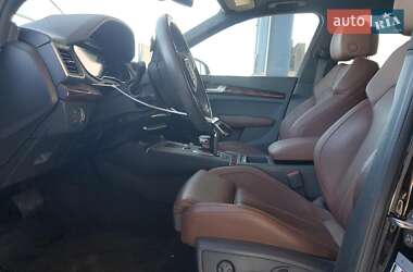 Внедорожник / Кроссовер Audi Q5 2018 в 