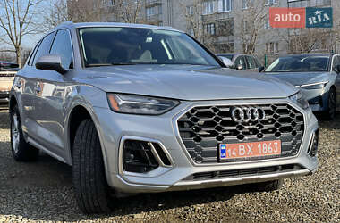 Внедорожник / Кроссовер Audi Q5 2022 в 