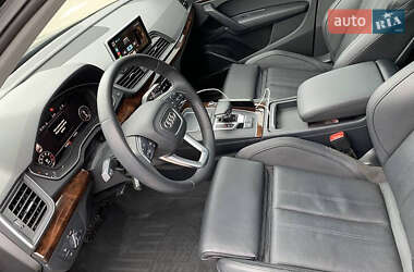 Позашляховик / Кросовер Audi Q5 2017 в 