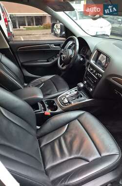 Внедорожник / Кроссовер Audi Q5 2015 в 