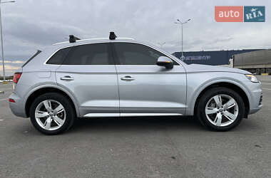 Позашляховик / Кросовер Audi Q5 2019 в Львові