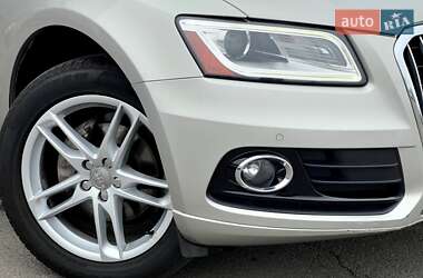 Позашляховик / Кросовер Audi Q5 2017 в 