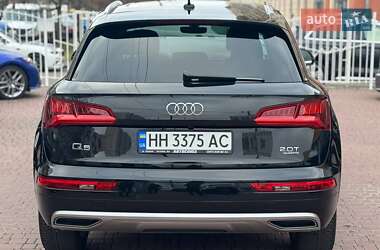 Позашляховик / Кросовер Audi Q5 2017 в 