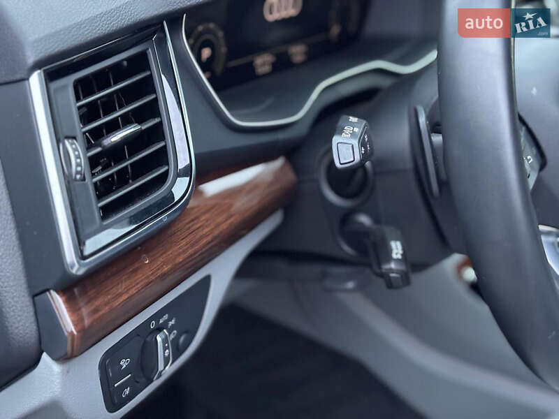 Внедорожник / Кроссовер Audi Q5 2022 в Одессе