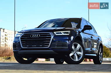Внедорожник / Кроссовер Audi Q5 2017 в 